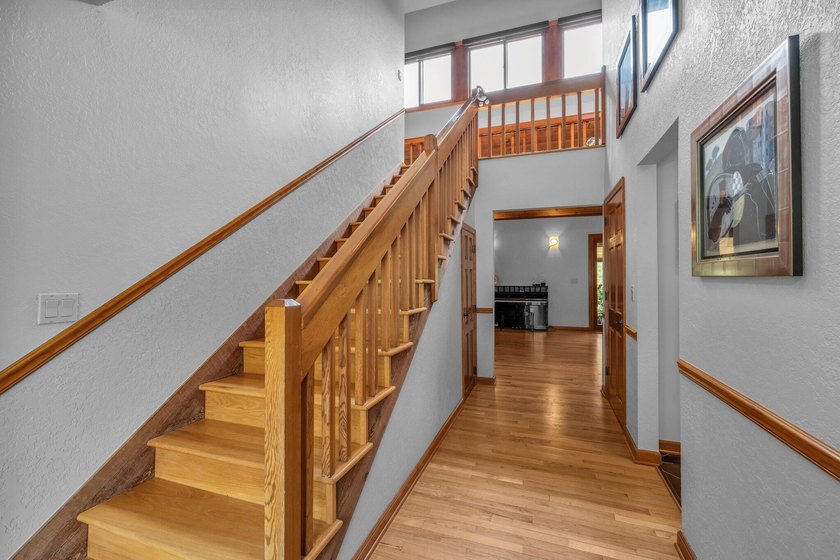 This spectacular home on 3411 Kings Cove Lane is a true hidden - photo 10