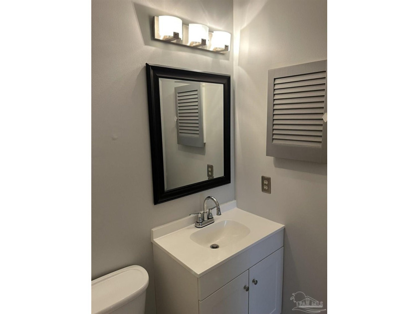 Charming one-bedroom condominium in the desirable Riverwalk - photo 22