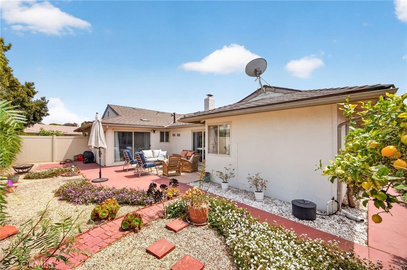 55+ Coastal Living at its best in Hueneme Bay! 3 Bedroom 3 - photo 32