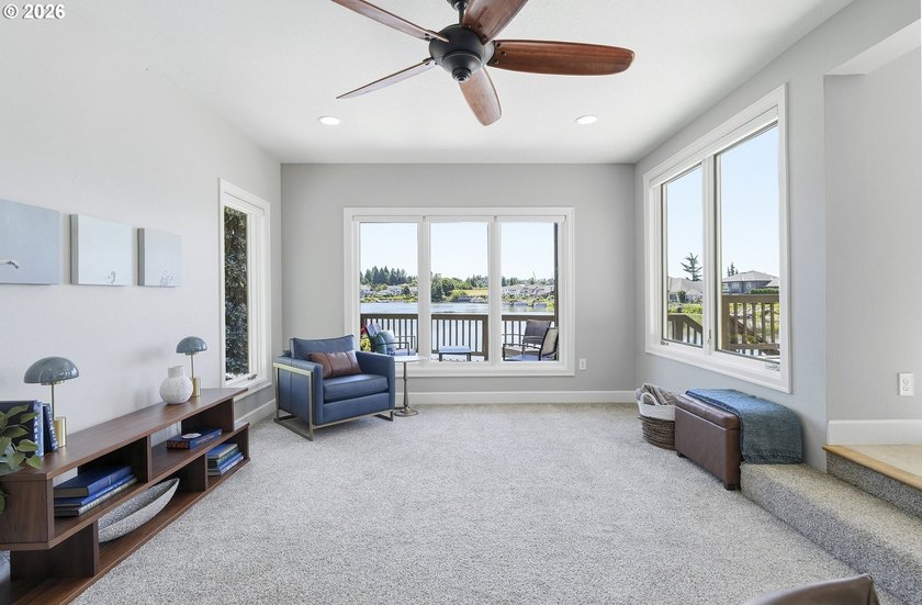 Wake up to breathtaking lake views and experience the best of - photo 9