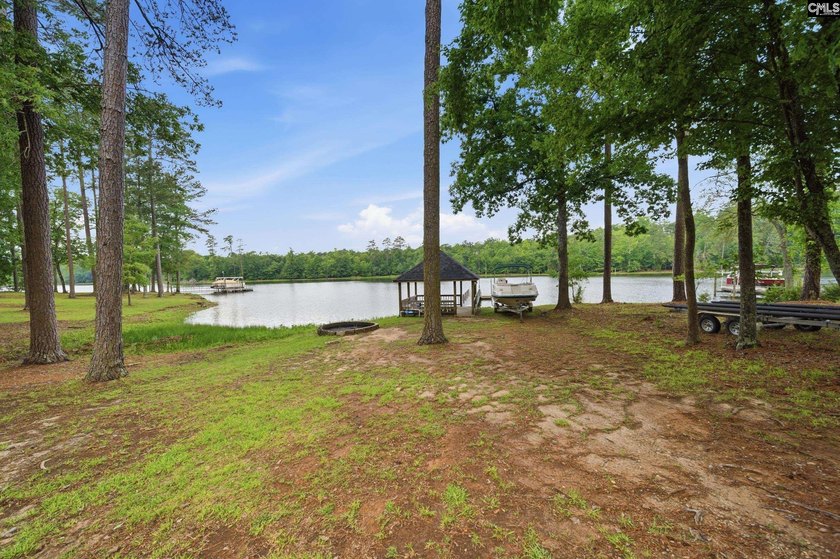 Your Lake Murray lifestyle awaits! Sitting on over an acre, 148 - photo 2