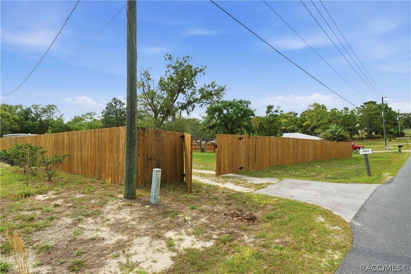 Experience the gold standard of energy efficiency in Homosassa! - photo 19