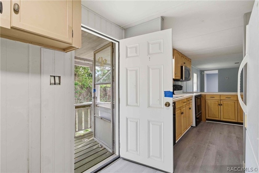 Experience the gold standard of energy efficiency in Homosassa! - photo 28