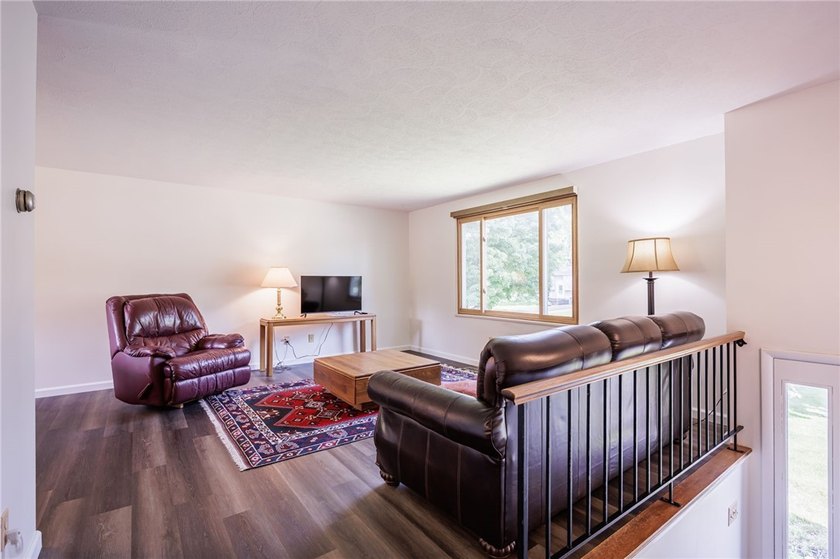 Welcome home to this beautifully updated, ORIGINAL OWNER - photo 14