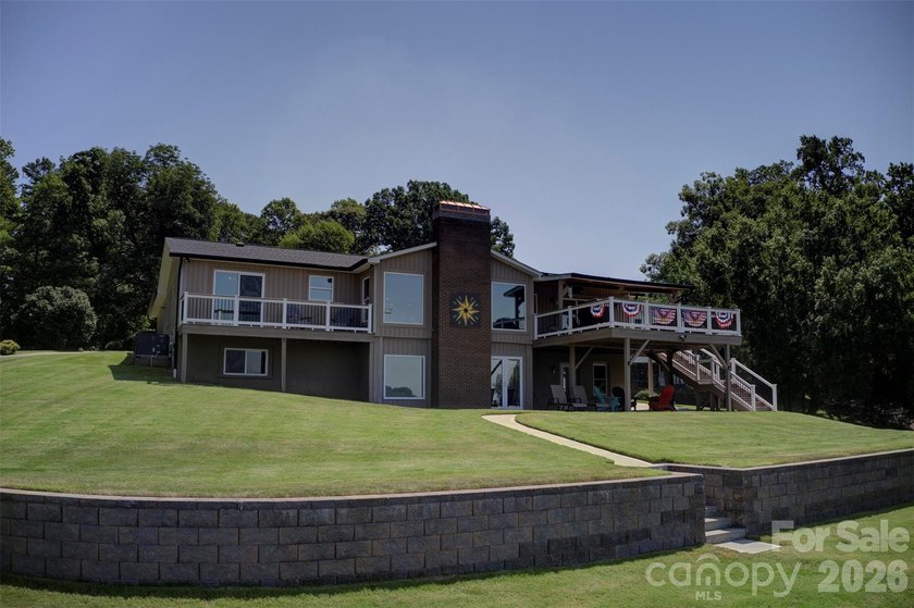 Rarely does an opportunity like this come along under $2 million - photo 31