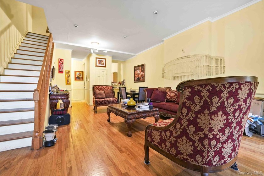 Welcome to 436 Putnam Avenue, a beautifully maintained - photo 3