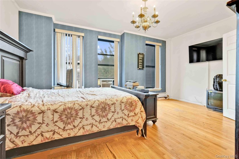 Welcome to 436 Putnam Avenue, a beautifully maintained - photo 8