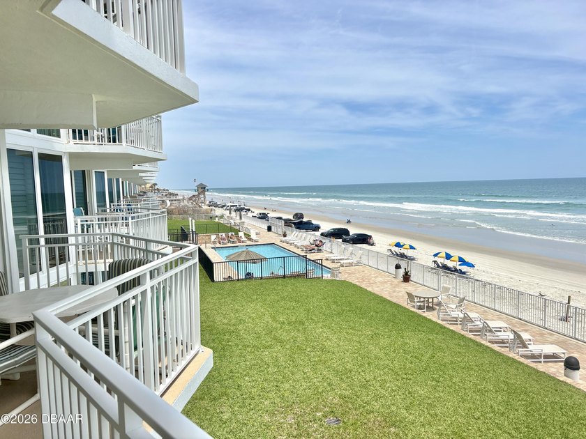 **NEW PRICE IMPROVEMENT** Experience breathtaking direct - photo 27