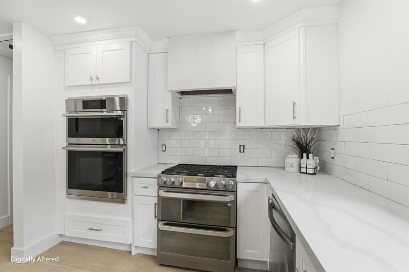 Exceptional re-imagined Midtown residence seamlessly blends - photo 11