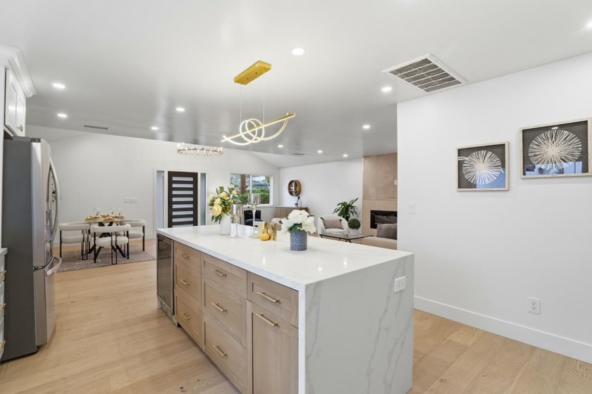 Exceptional re-imagined Midtown residence seamlessly blends - photo 12