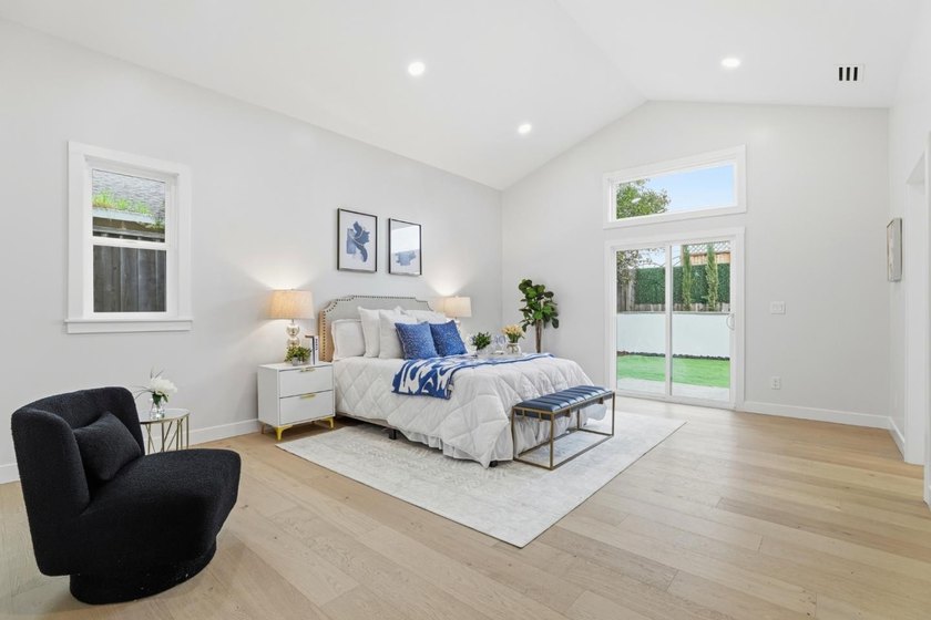 Exceptional re-imagined Midtown residence seamlessly blends - photo 24