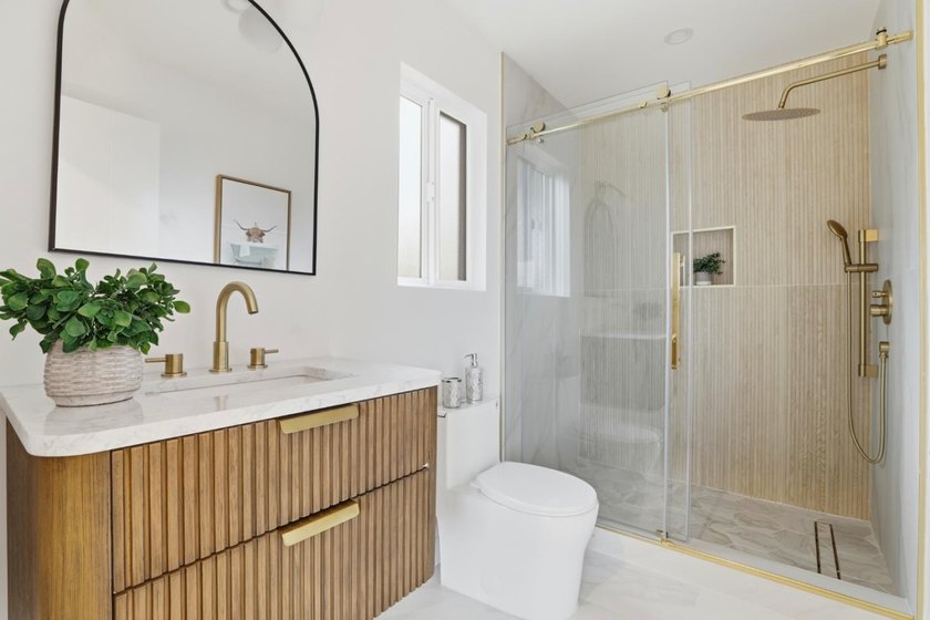 Exceptional re-imagined Midtown residence seamlessly blends - photo 34