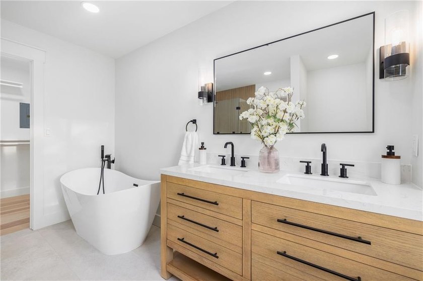 Thoughtfully renovated two-unit multi-family home with an - photo 48