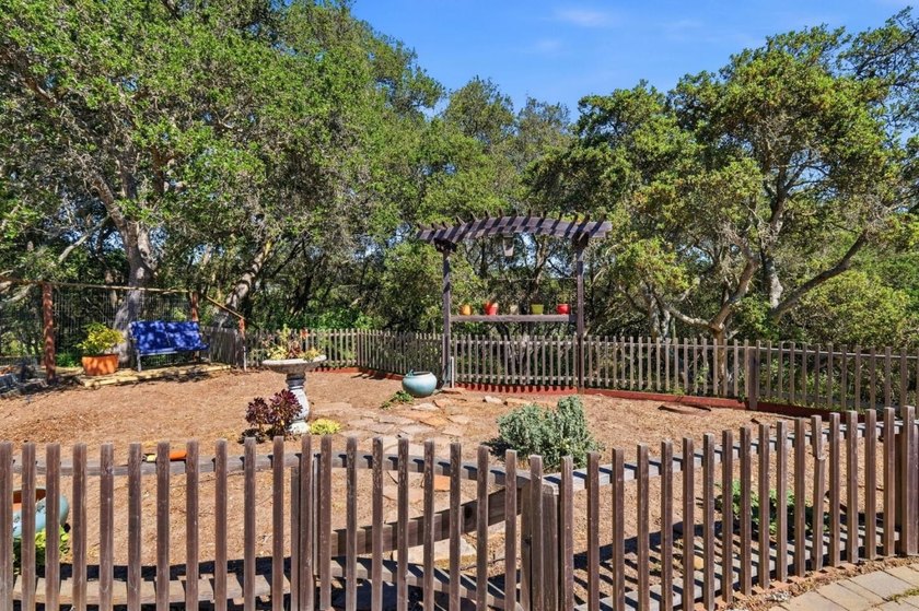 Welcome to the exclusive Mockingbird Ridge neighborhood in Aptos - photo 47