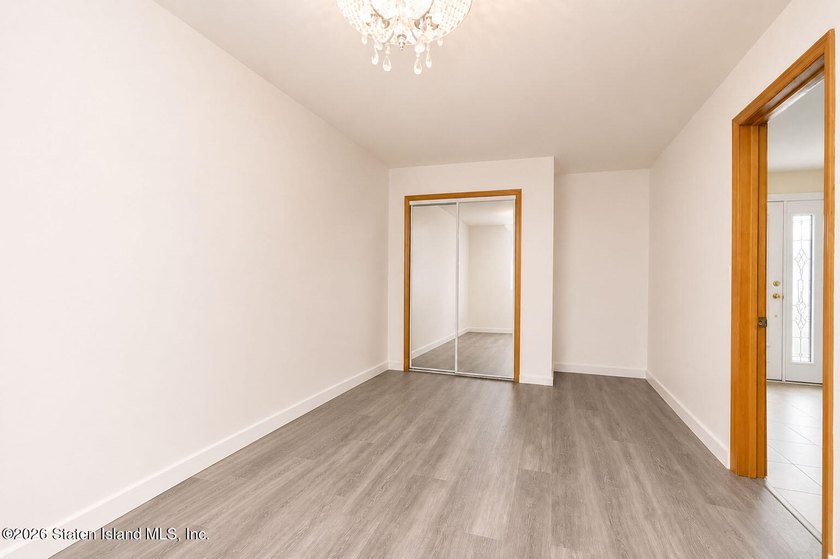 Just move right in! This one family semi-attached home in Great - photo 37