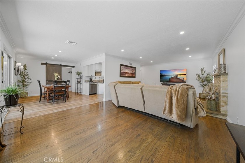 Ready to entertain? Step straight into a backyard that truly - photo 7