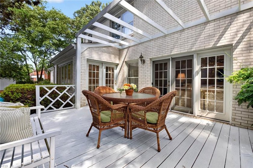 Location, lifestyle, and timeless elegance! Welcome to Quail - photo 11