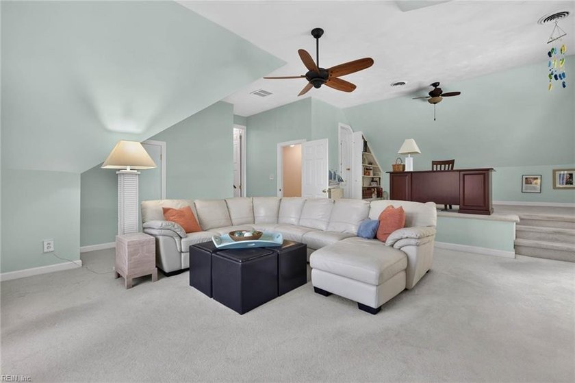 Location, lifestyle, and timeless elegance! Welcome to Quail - photo 44