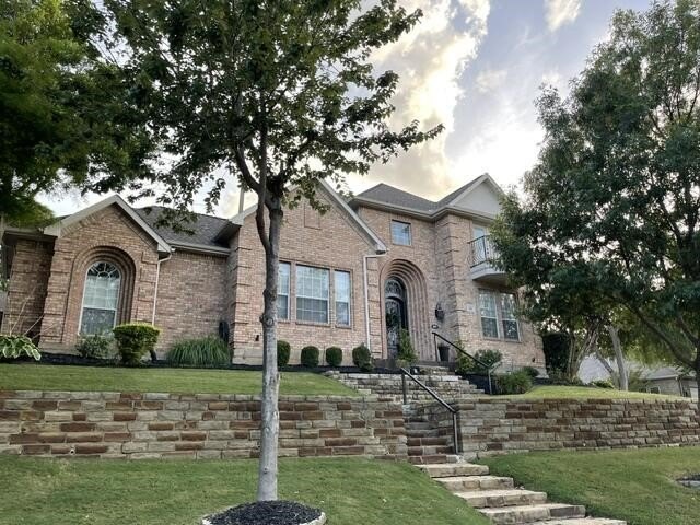 Welcome to 680 Chaparral Ct, a charming house located in - photo 3