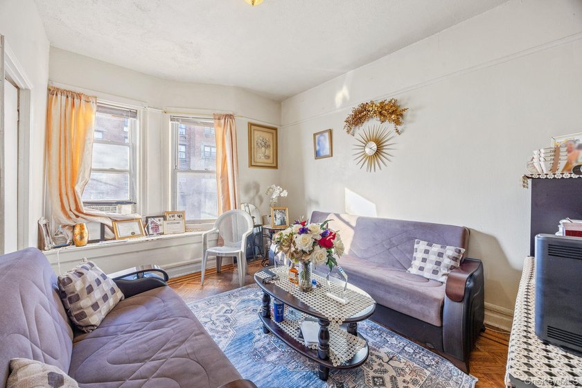 Welcome to this well-maintained single-family home in the heart - photo 12