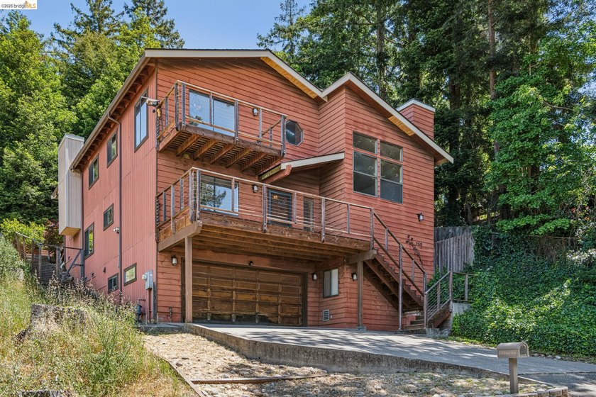 TRANSPARENT PRICING - Perched in the secluded Oakland Hills near - photo 4