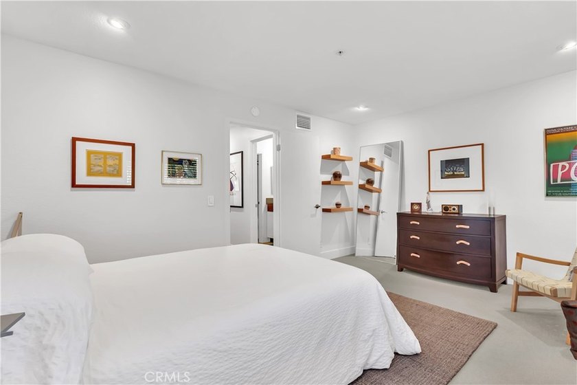 Experience resort style living at 178 Villa Point Drive, a - photo 17