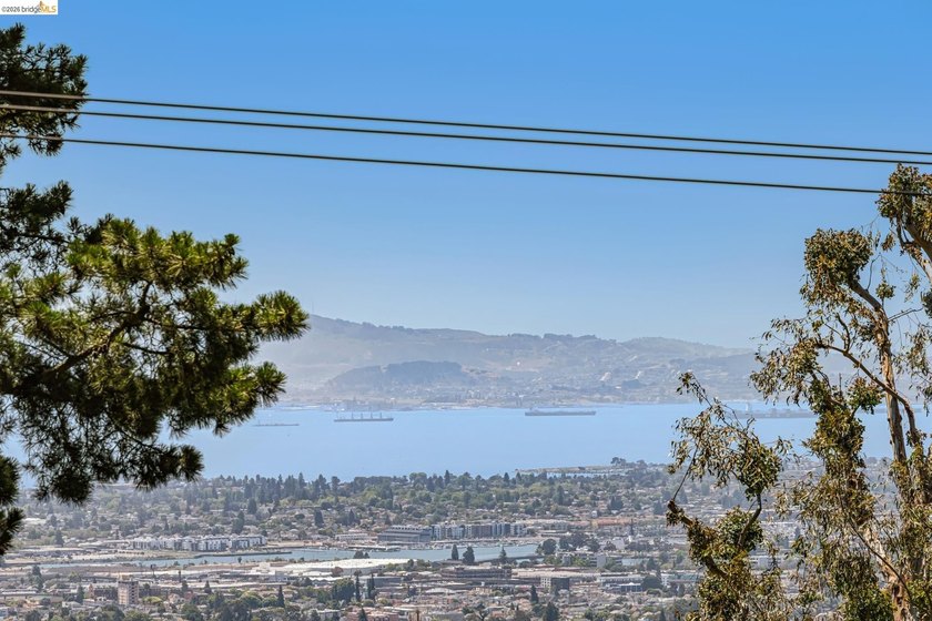 TRANSPARENT PRICING - Perched in the secluded Oakland Hills near - photo 8