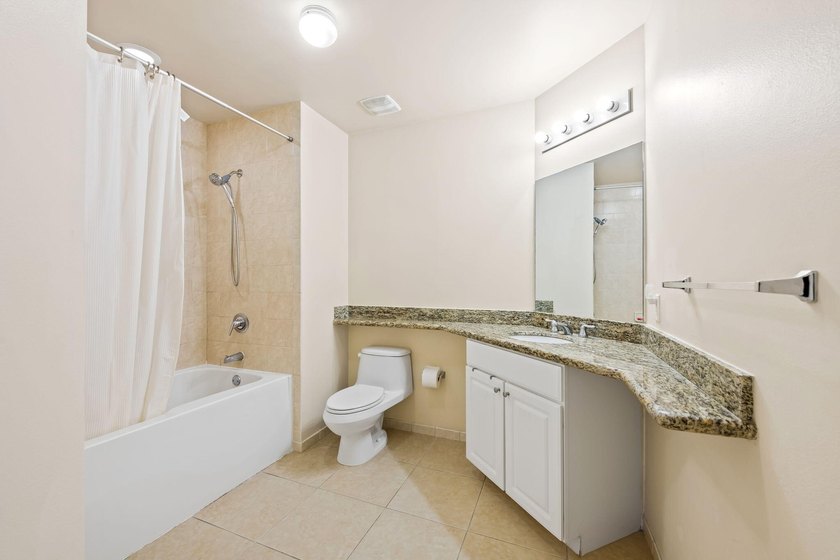 Welcome to Alaqua at Aventura, a private waterfront sanctuary - photo 3