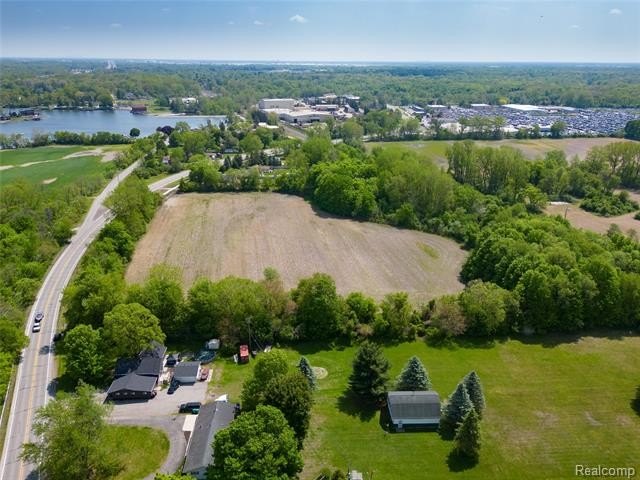 RARE &amp; PRIME OPPORTUNITY FOR BUILDER/DEVELOPER WITH THIS PRIZED - photo 6