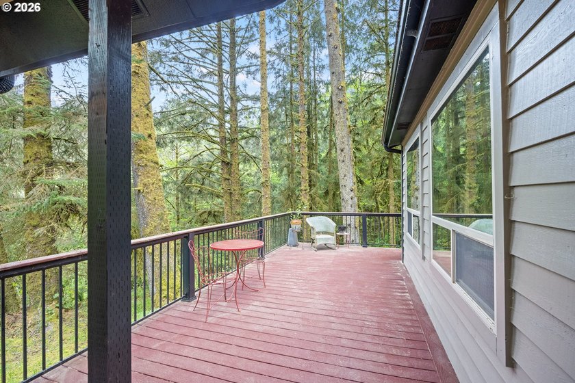 Wooded coastal retreat in the highly desirable Whaleshead Beach - photo 20