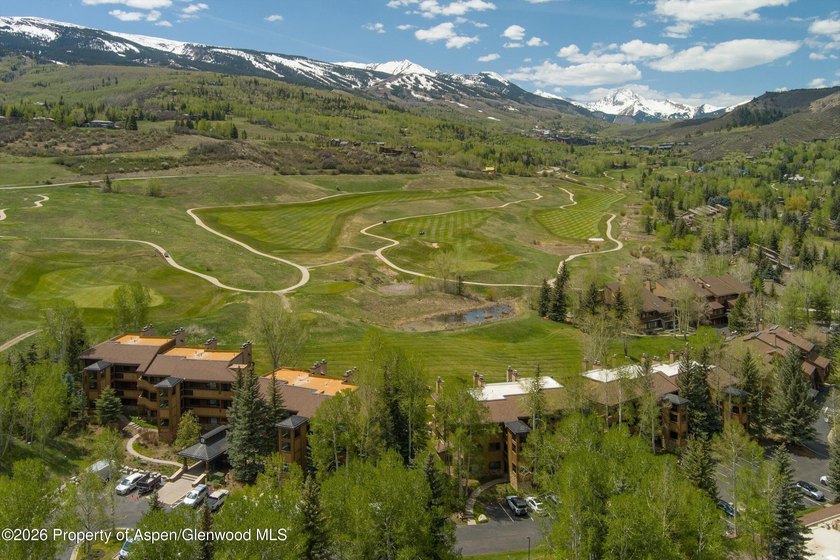 Experience the best of four-season mountain living in this - photo 22