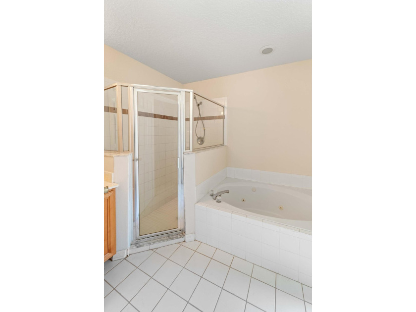 BACK ON THE MARKET DUE TO FAILED SELLER CONTINGENCY Welcome to - photo 7