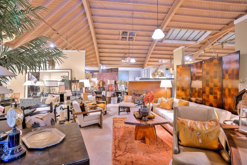 Rare opportunity for an almost 16,000 SF retail building on a - photo 13