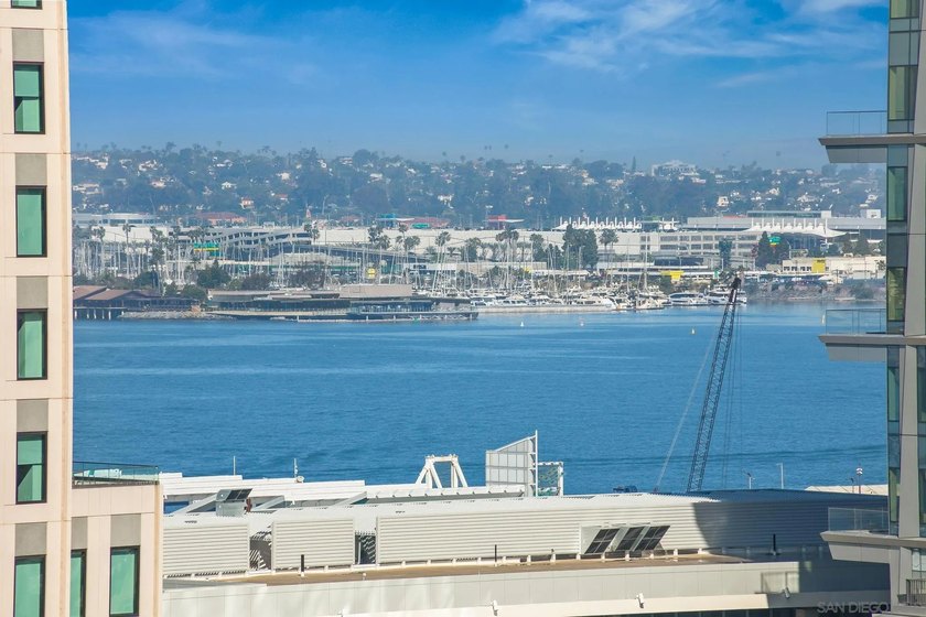 Perched above the Marina District, this residence offers a quiet - photo 21