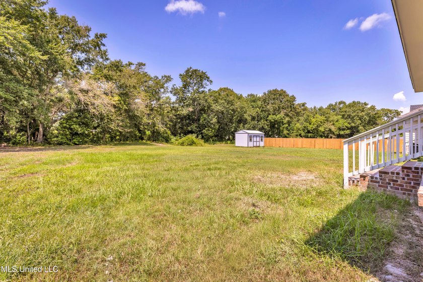 New Construction in Pascagoula!! Experience coastal living just - photo 22