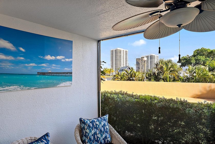 Meticulously maintained North Palm Beach waterfront gem in the - photo 12