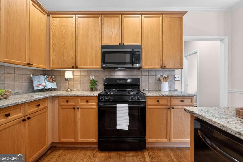 Perfectly positioned for the ultimate lifestyle of convenience - photo 14