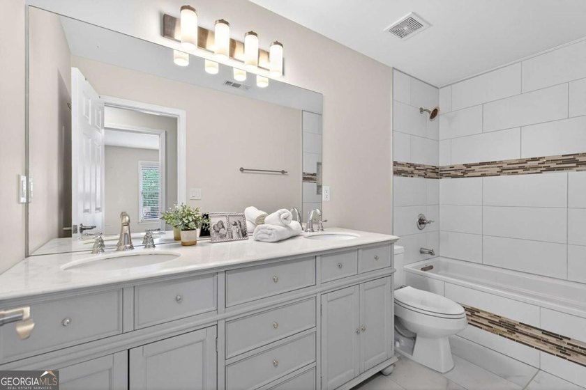 Perfectly positioned for the ultimate lifestyle of convenience - photo 23