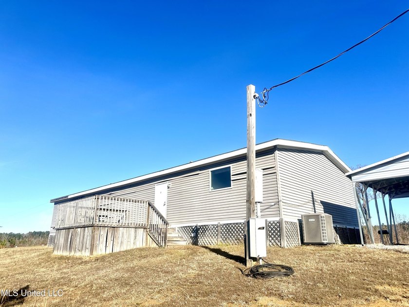 Located off Attala Road 3027 in Attala County, Mississippi, this - photo 7