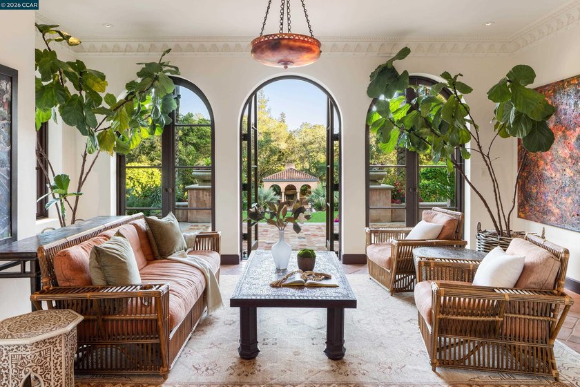 This Piedmont estate marries the soul of a Mediterranean villa - photo 12