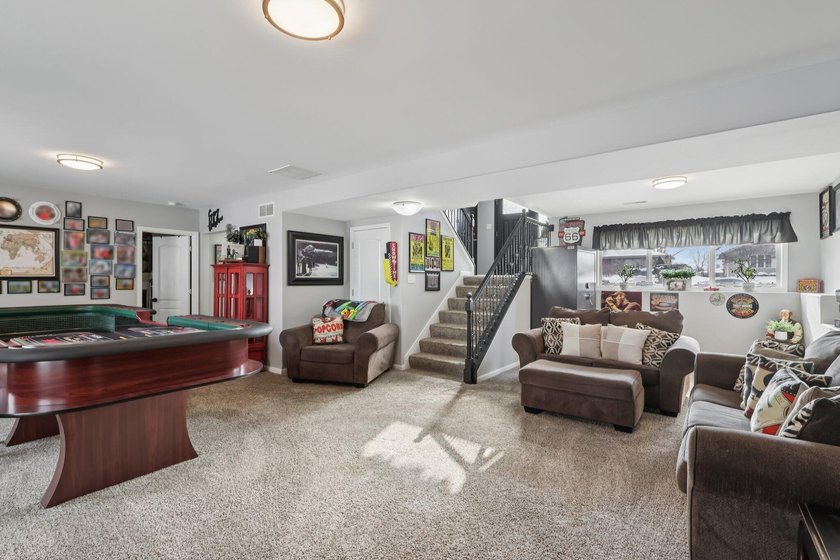 Beautifully maintained 4 bed, 3 bath home built in 2017, located - photo 14