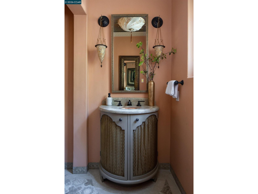 This Piedmont estate marries the soul of a Mediterranean villa - photo 21