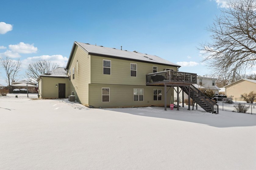 Beautifully maintained 4 bed, 3 bath home built in 2017, located - photo 36