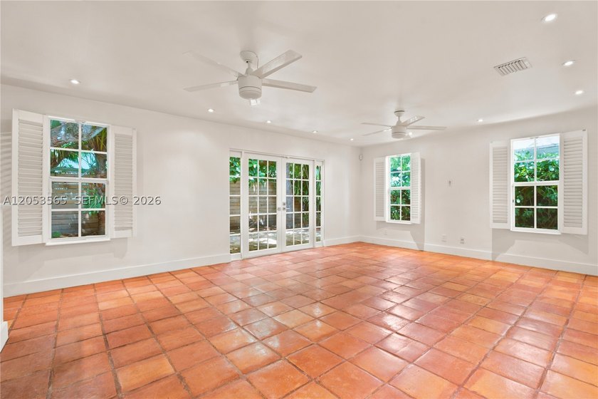 Beautifully updated 3BR/2BA gem where modern sophistication - photo 12