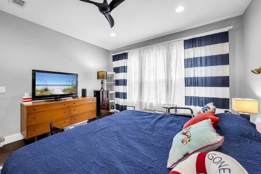 Not all homes in Hammock Bay are created equal -- and this - photo 38