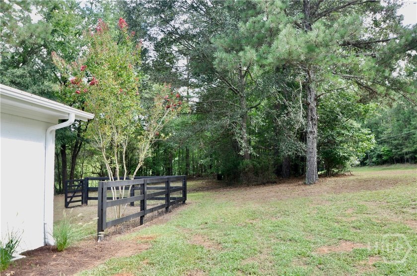 This adorable ranch in Oconee County has been completely - photo 5