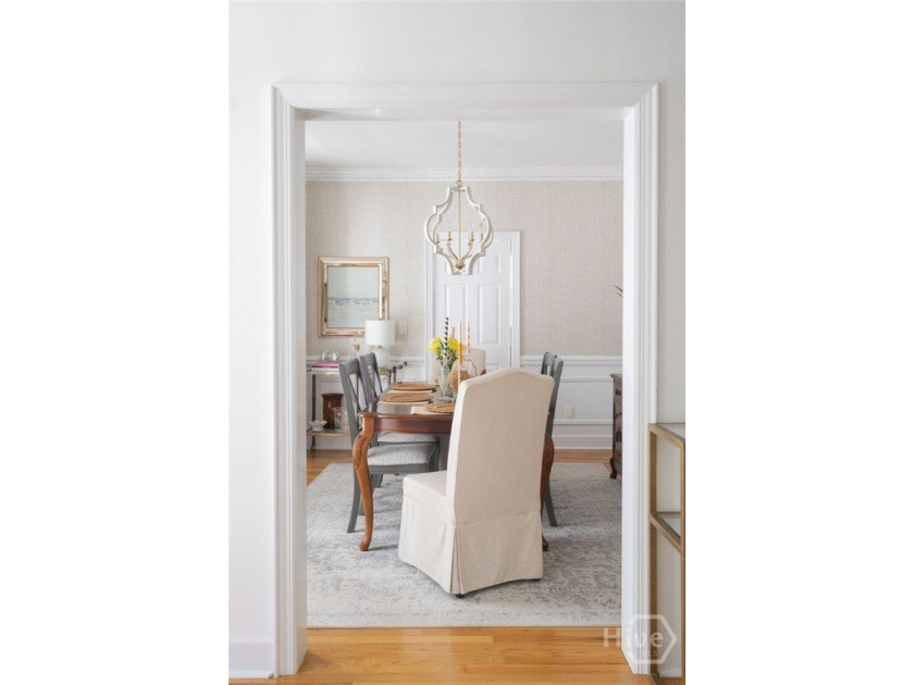 Welcome to this charming Lowcountry-style home in The Landings - photo 10