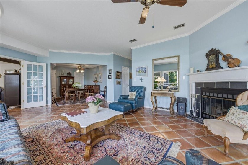 Waterfront 3BR/2BA cottage with stunning bayou views from almost - photo 13