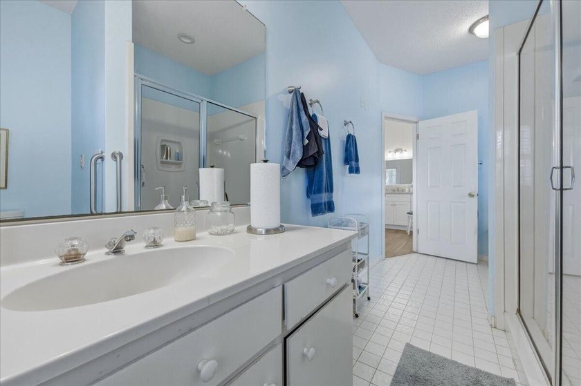 Waterfront 3BR/2BA cottage with stunning bayou views from almost - photo 19