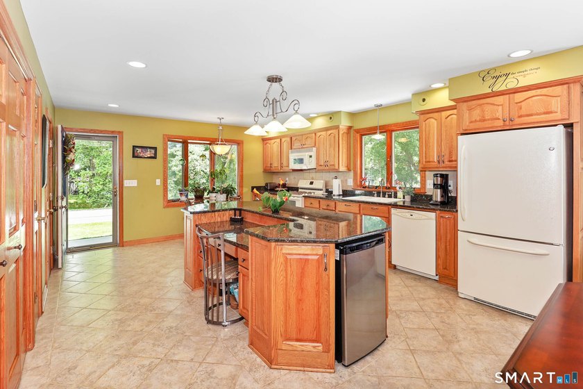 Enjoy Lake Living in Woodstock's Quiet Corner at Quasset Lake! - photo 17